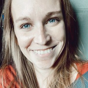 Meet your Posher, Caitlyn